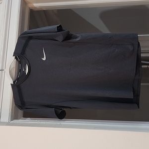 Nike Men's Large Dri-Fit Running Short Sleeve Shirt